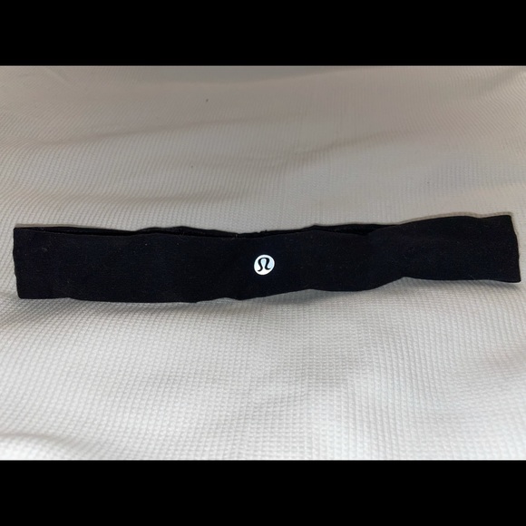 lululemon athletica Accessories - Lululemon headband